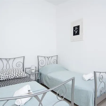 Apartment Iva Donji Seget