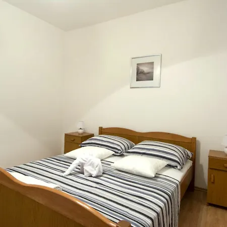 Apartment Iva *